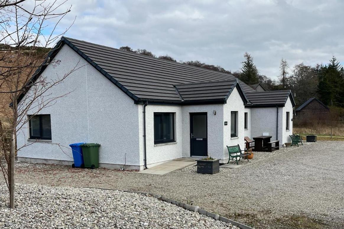 Highland Holiday Lets Lairg Exterior photo